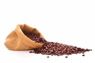 Coffein u.a für Coffein-Shampoos wird z.B. aus Kaffebohnen oder Teeblättern extrahiert (© amenic181 – fotolia.com)